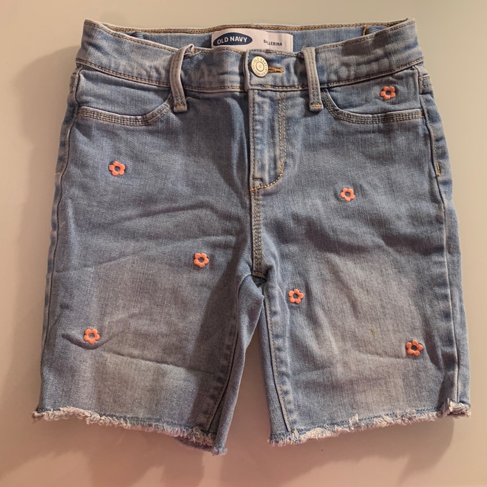 Old navy jean shorts with flowers